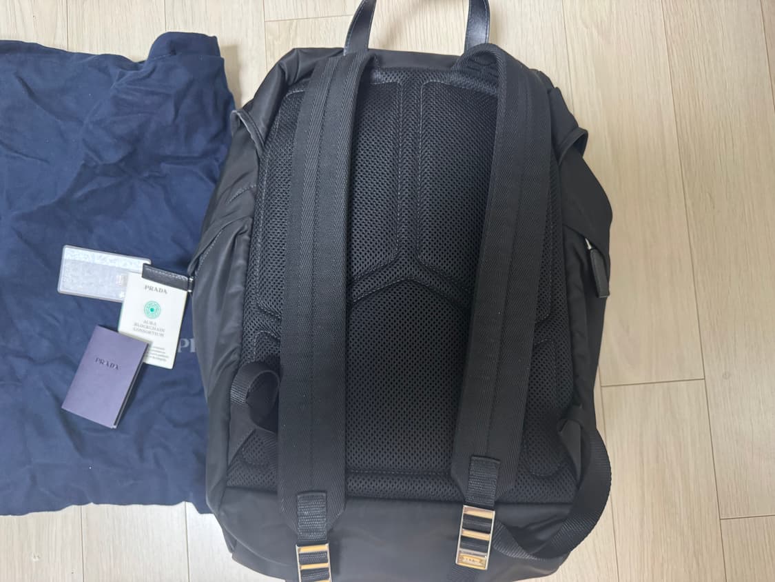 프라다 나일론 백팩팝니다 상품이미지2