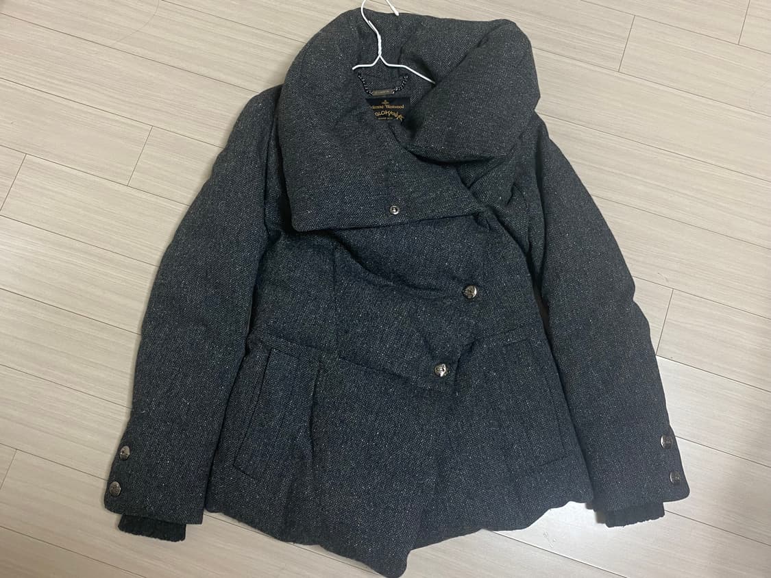 비비안웨스트우드 10‘s 앵글로마니아 사선 패딩 판매합니다 상품이미지1