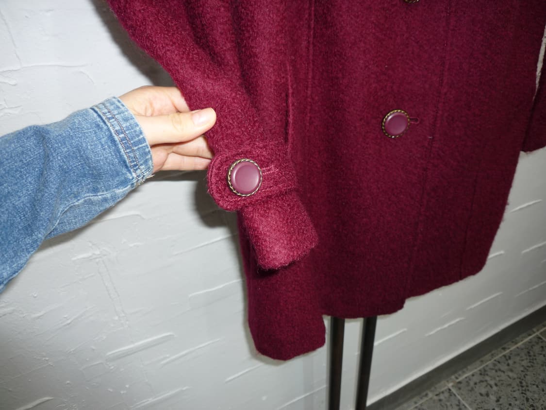 Burgundy curved collar coat 상품이미지7