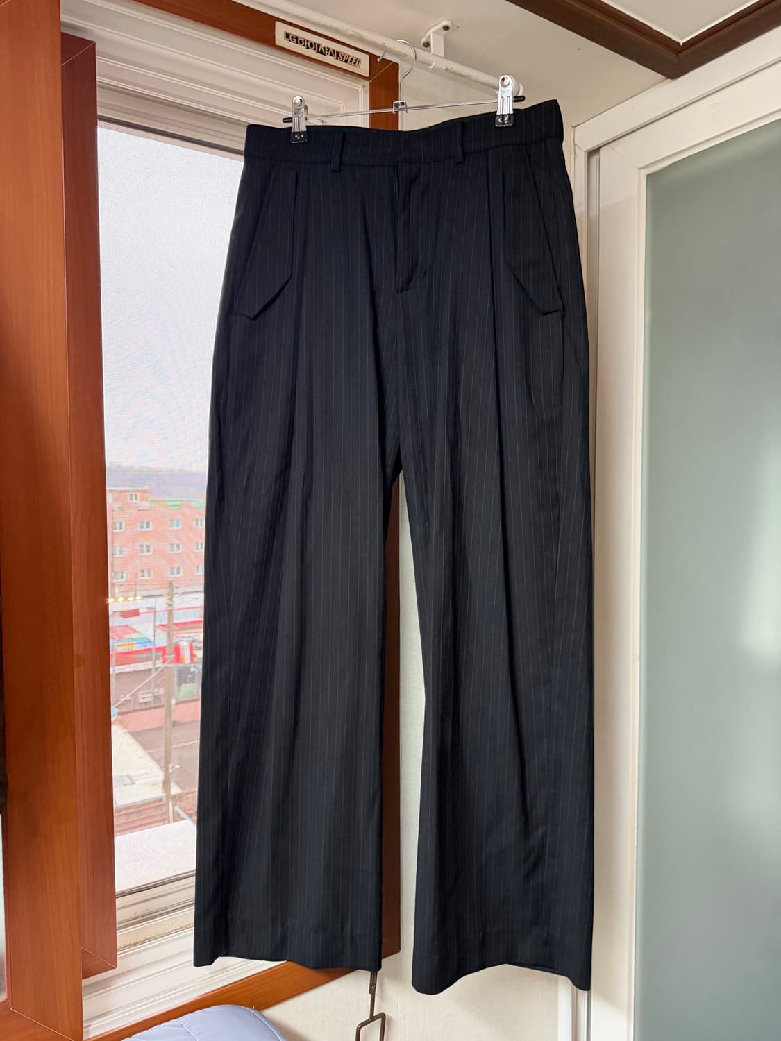 다이브인 스트라이프 트라우저 상품이미지1