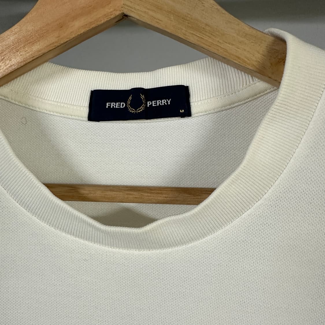 프레드페리 피케 재질 티셔츠 상품이미지3