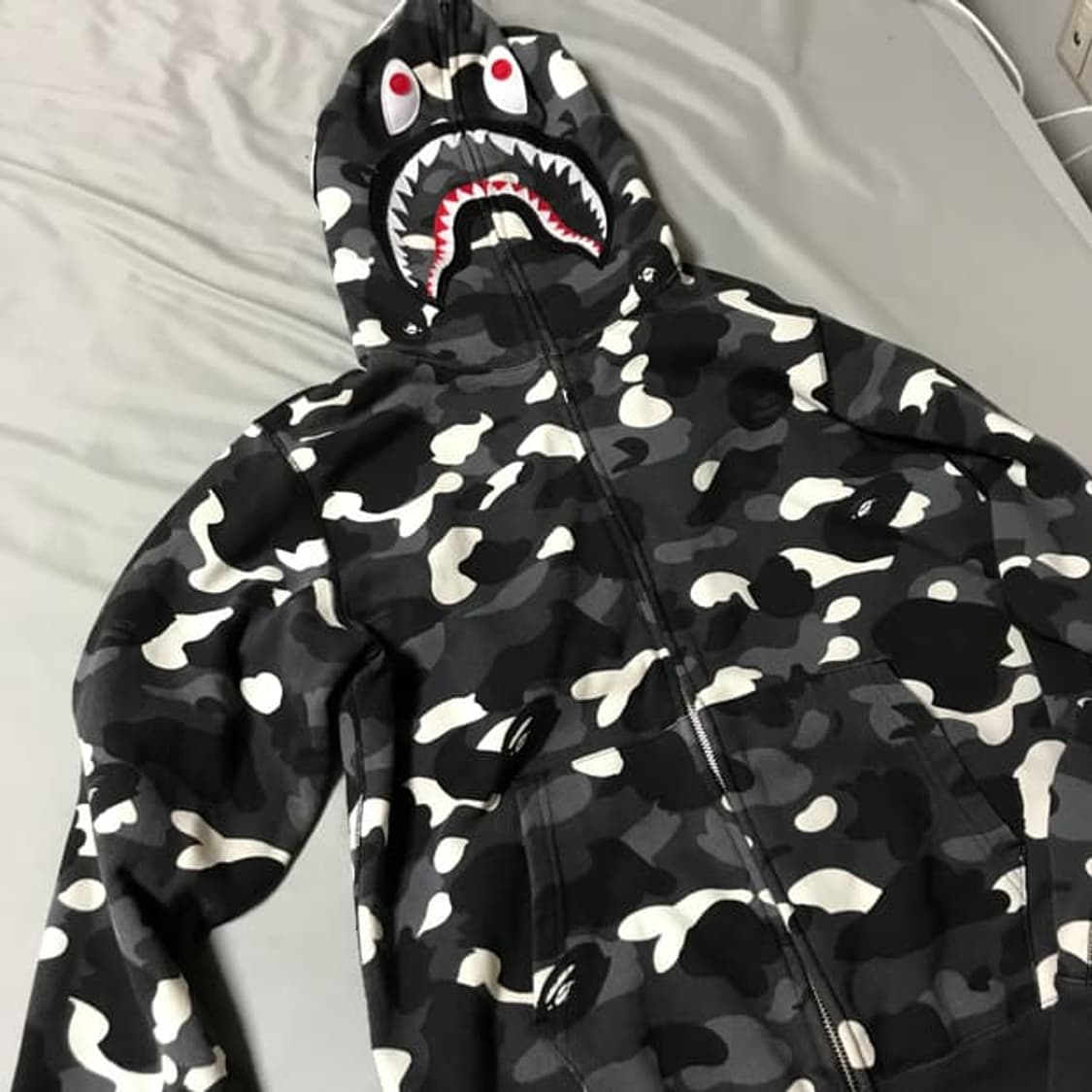 베이프 샤크후드 흑계 상품이미지1