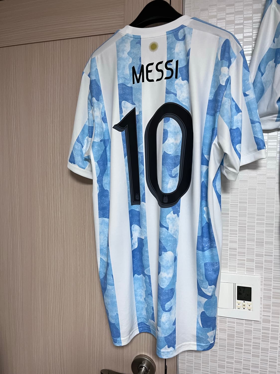 [L] 아르헨티나 코파 우승 유니폼 메시 마킹 상품이미지2