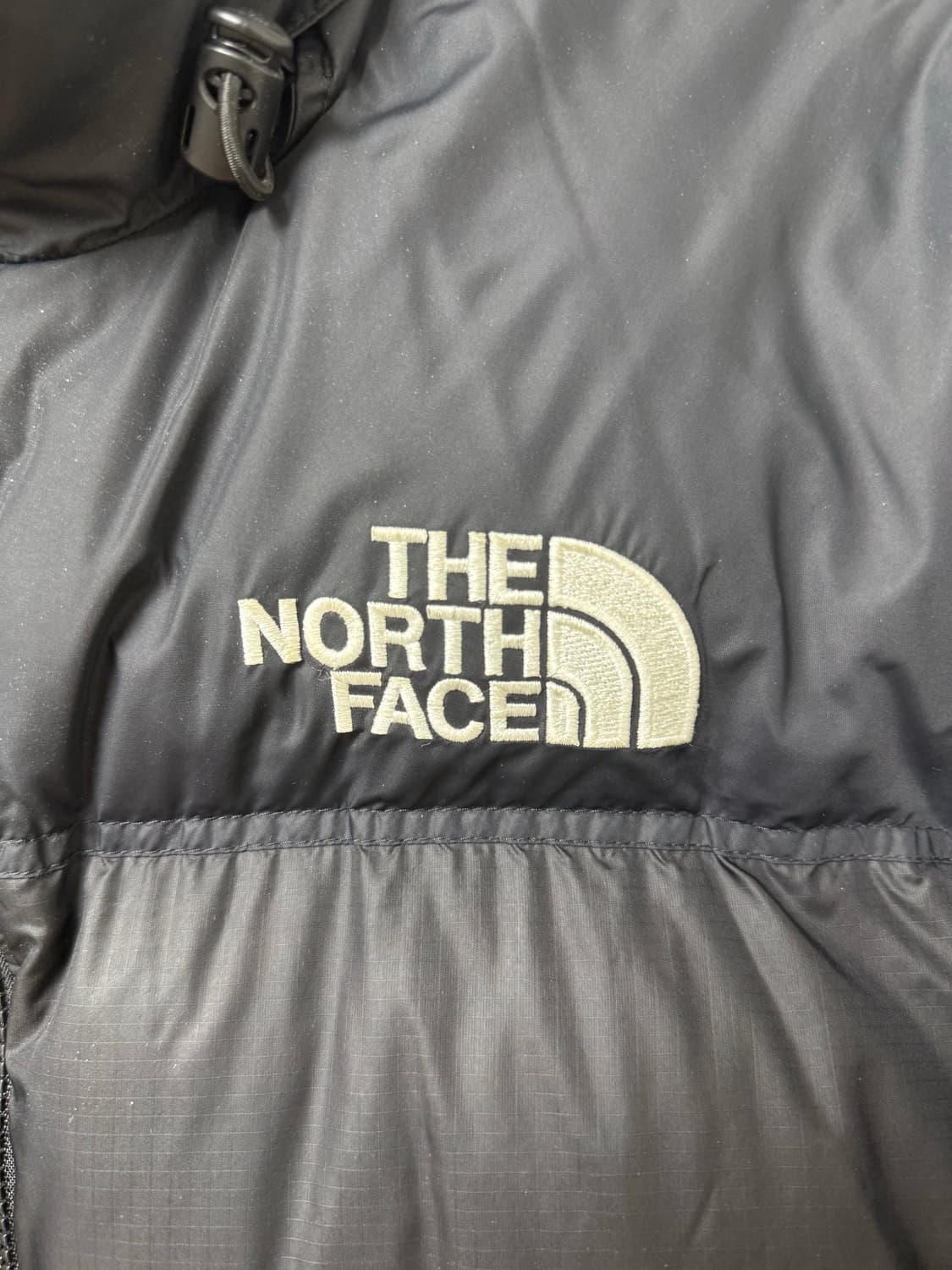 노스페이스 패딩 블랙 m 상품이미지2