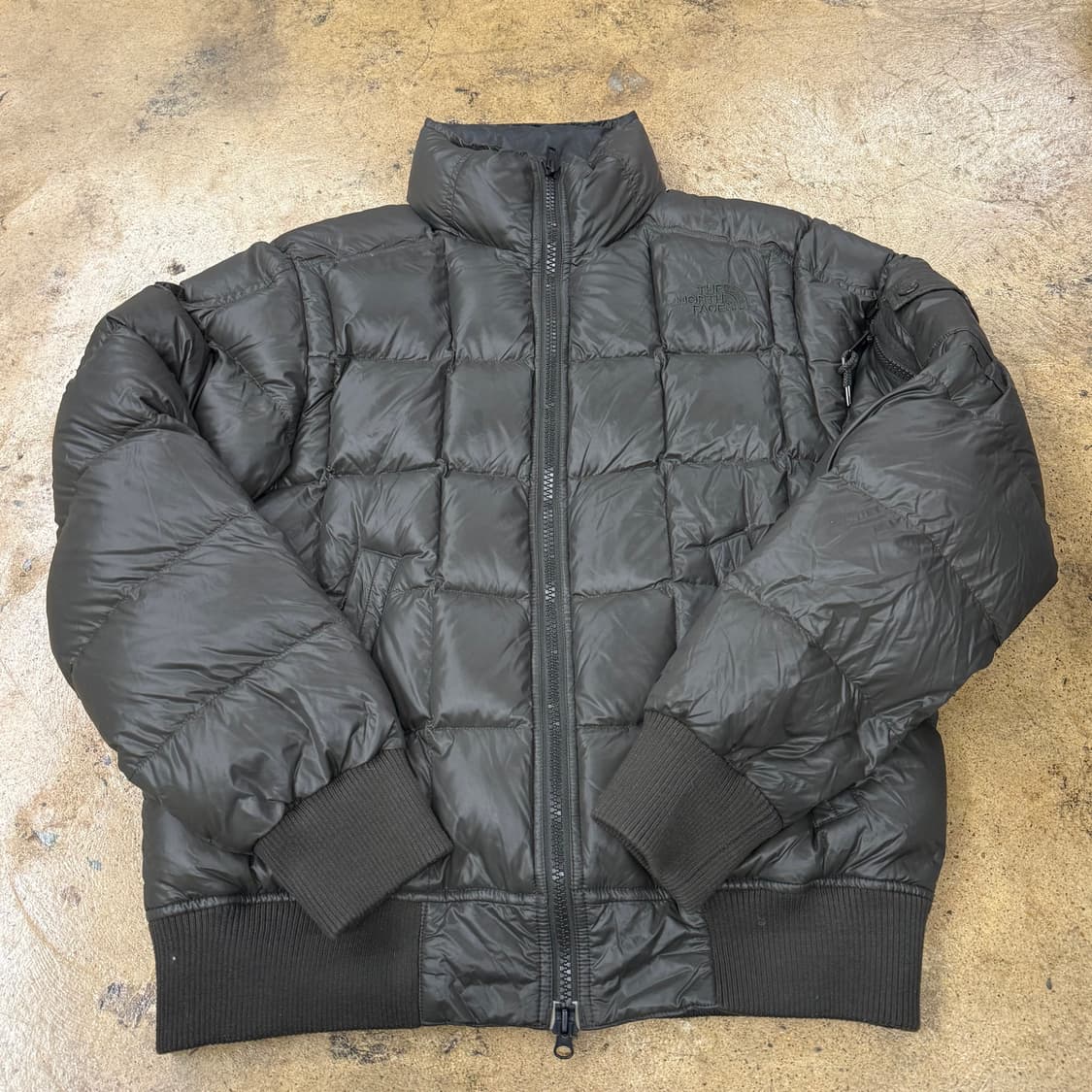 노스페이스 카키 숏패딩  상품이미지2