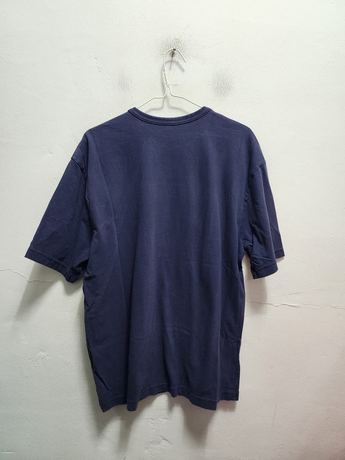 무신사 스탠다드 네이비 반팔 티셔츠  상품이미지2