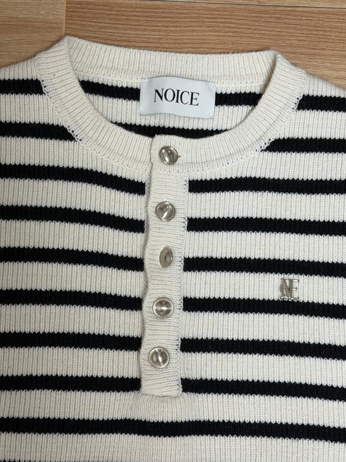 [L] 노이스 헨리넥 니트 상품이미지4