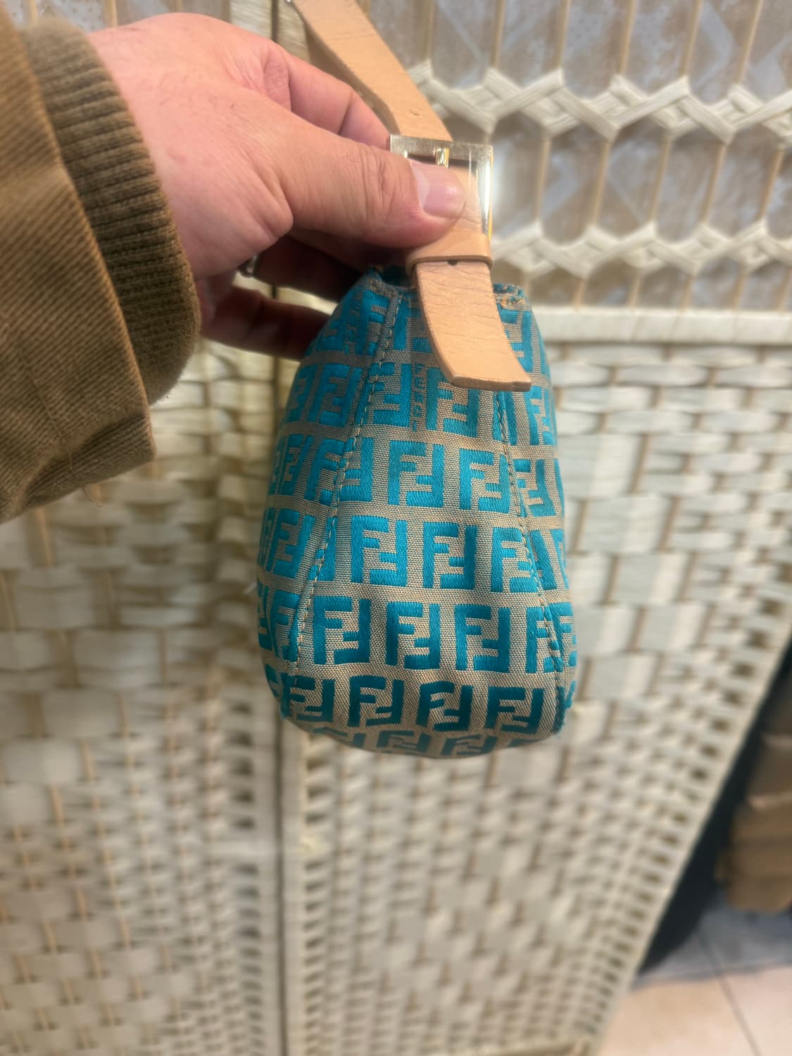 정품 펜디 주카 맘마백 팝니다 상품이미지4