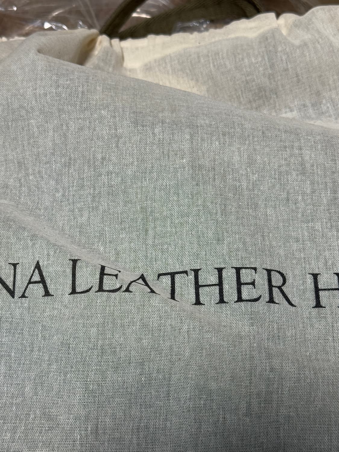 시에나 레더 하우스 왁스 헬멧백 상품이미지3