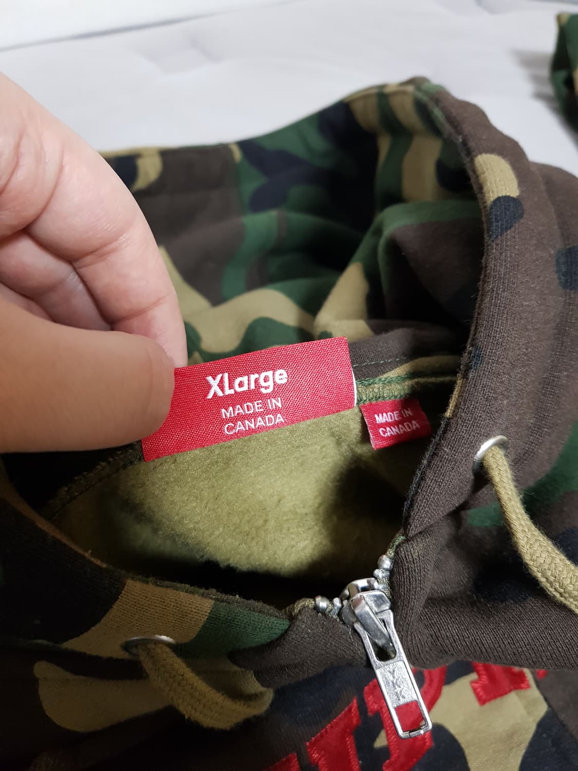 슈프림 컬리지에이트 후드 집업 티셔츠 우드랜드 카모 25FW 상품이미지5