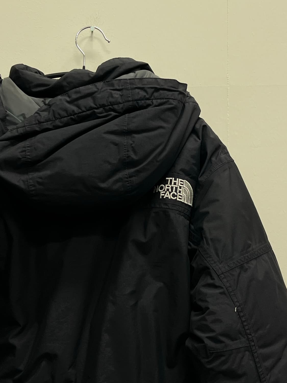 노스페이스 하이벤트 1세대 맥머도 패딩 자켓 블랙 상품이미지6