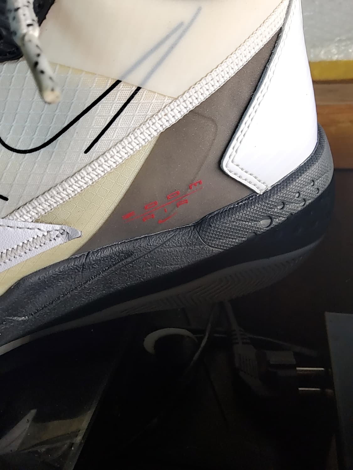 조던 에어줌 92 265 상품이미지6