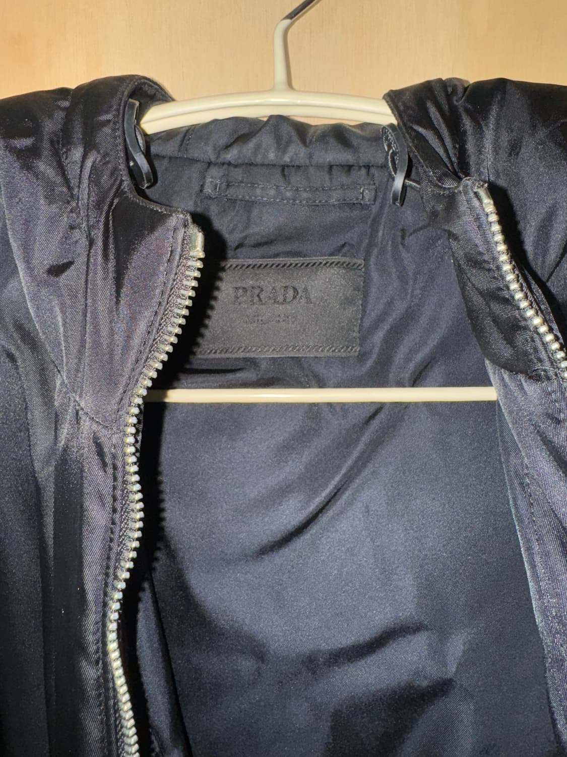 프라다 리나일론 후디드 푸퍼50 상품이미지4