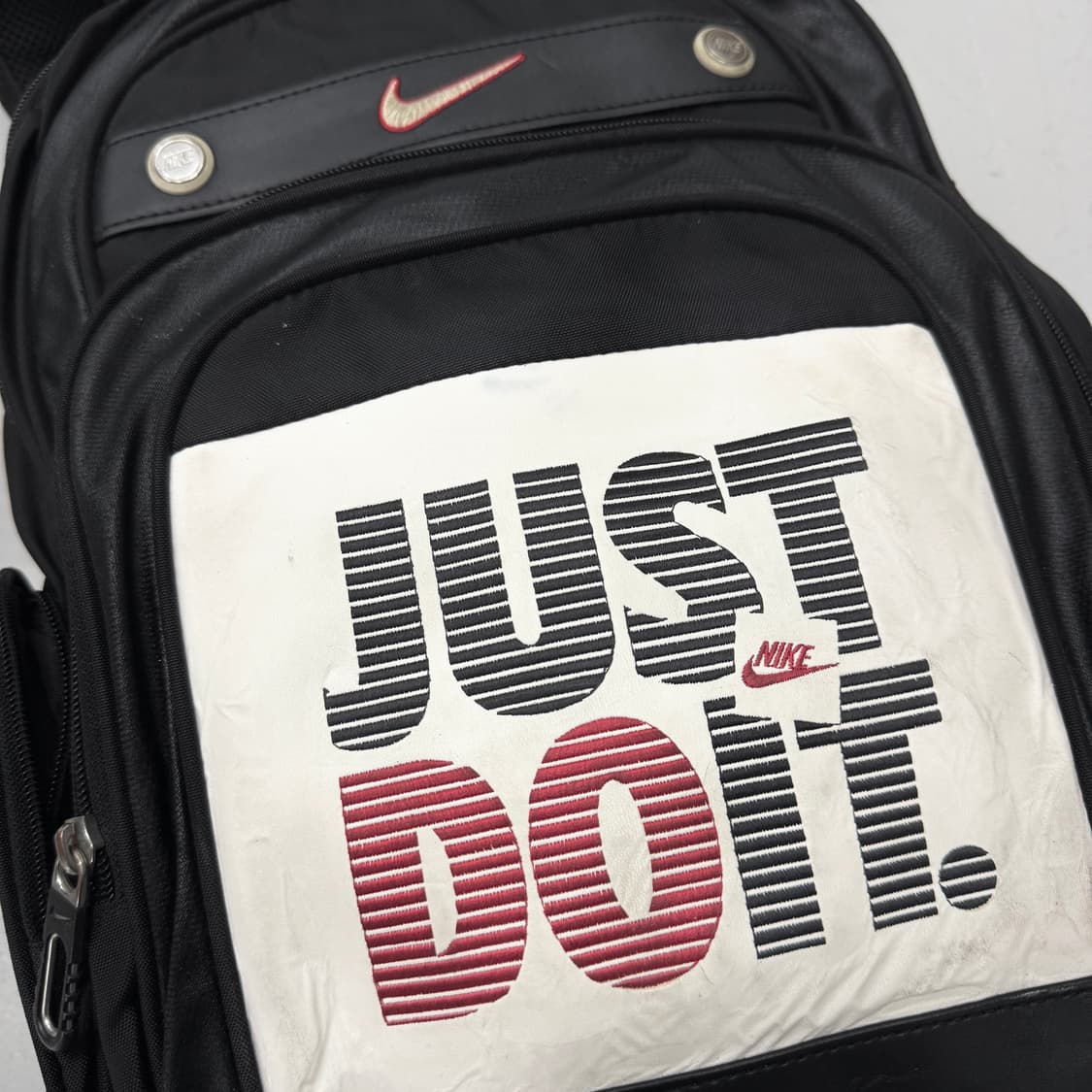 나이키 스우시 백팩 블랙 상품이미지4