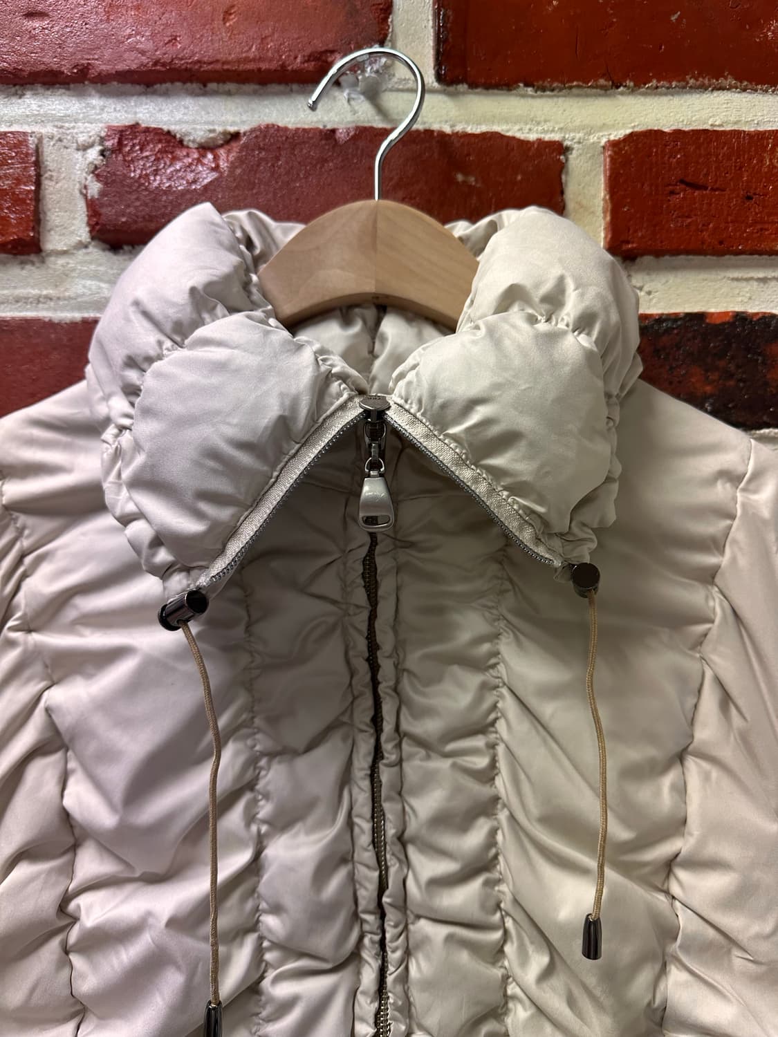 (OS)C’EST CHIC’A  하이넥 셔링 덕다운 패딩 상품이미지2