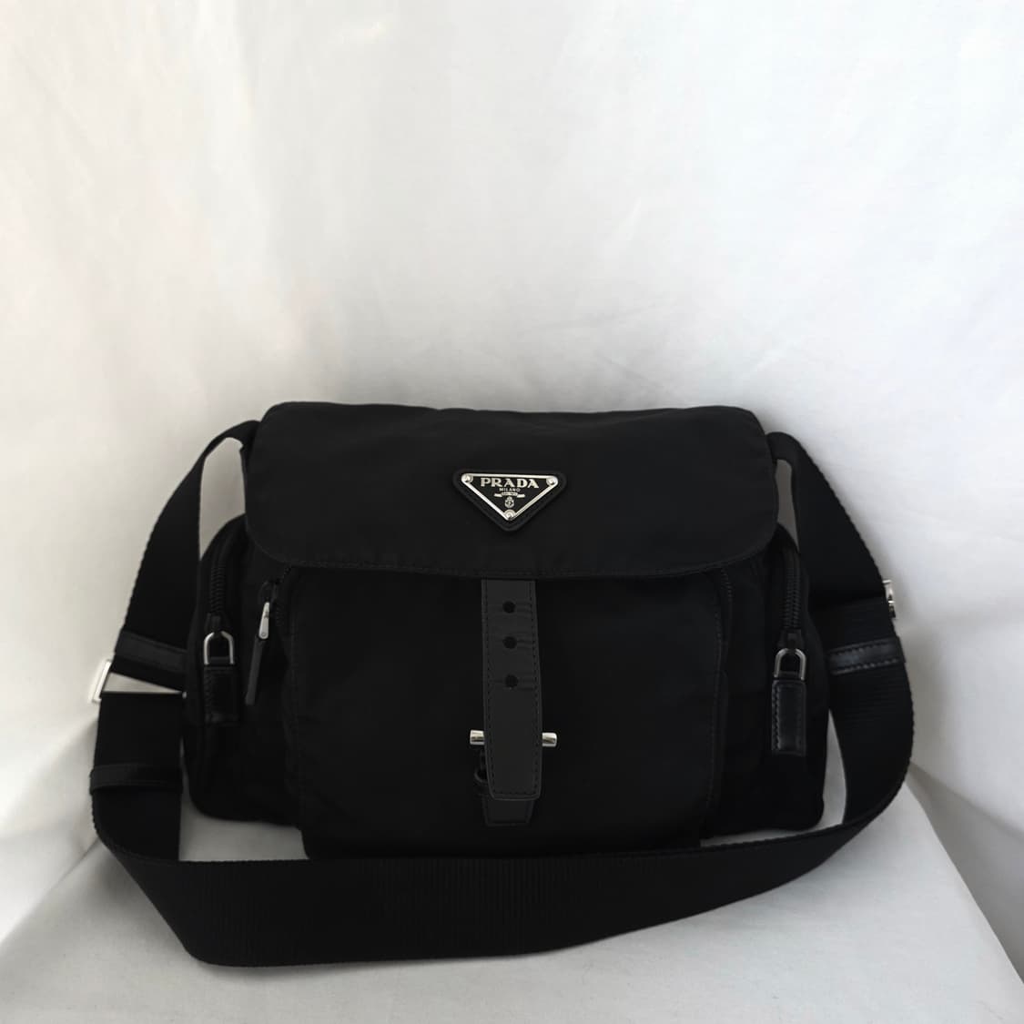 [정품 PRADA] 프라다 양포켓 나일론 메신저백 크로스백 상품이미지8