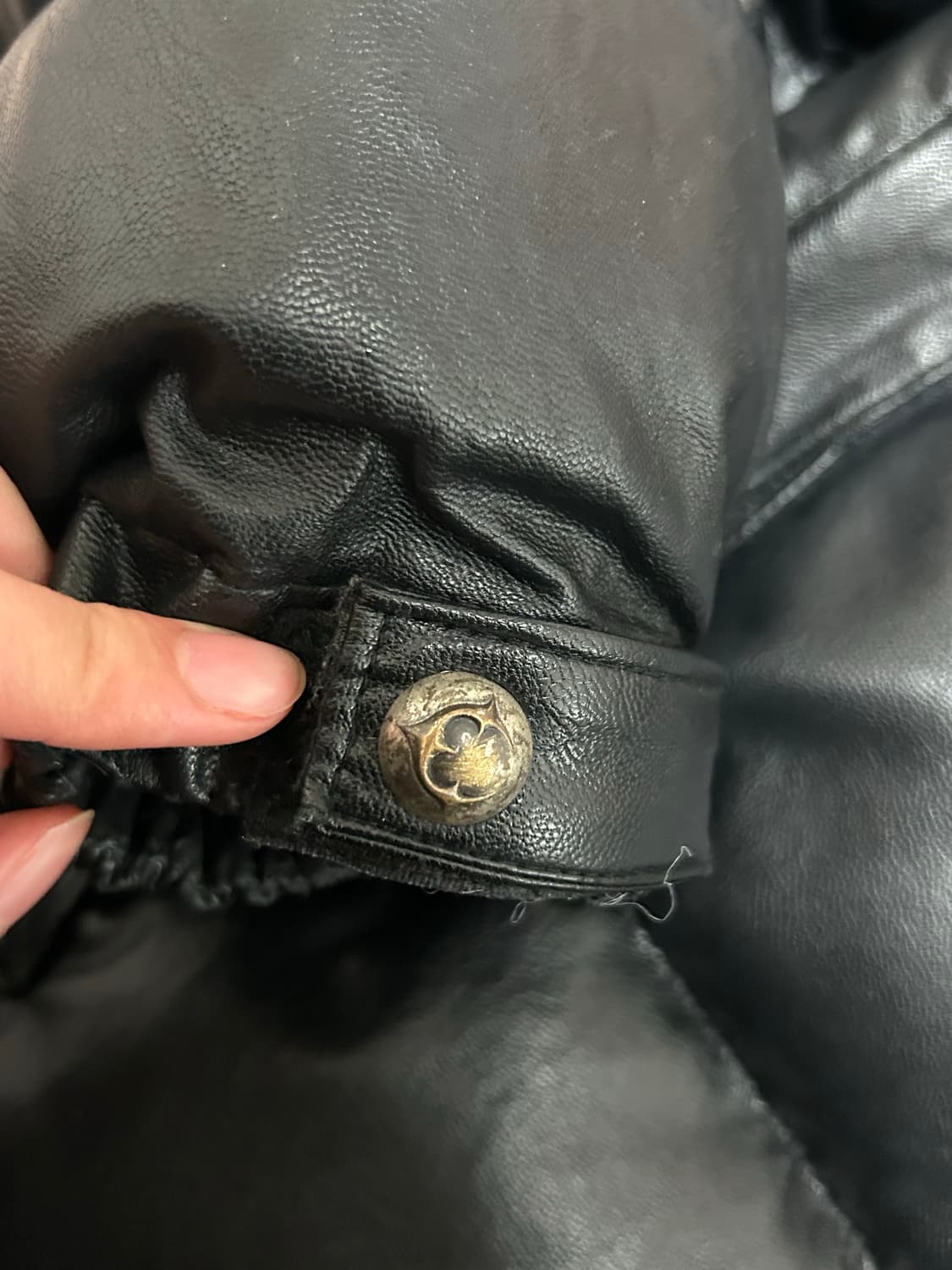 떠그클럽 레더 패딩 1사이즈 초판 상품이미지3