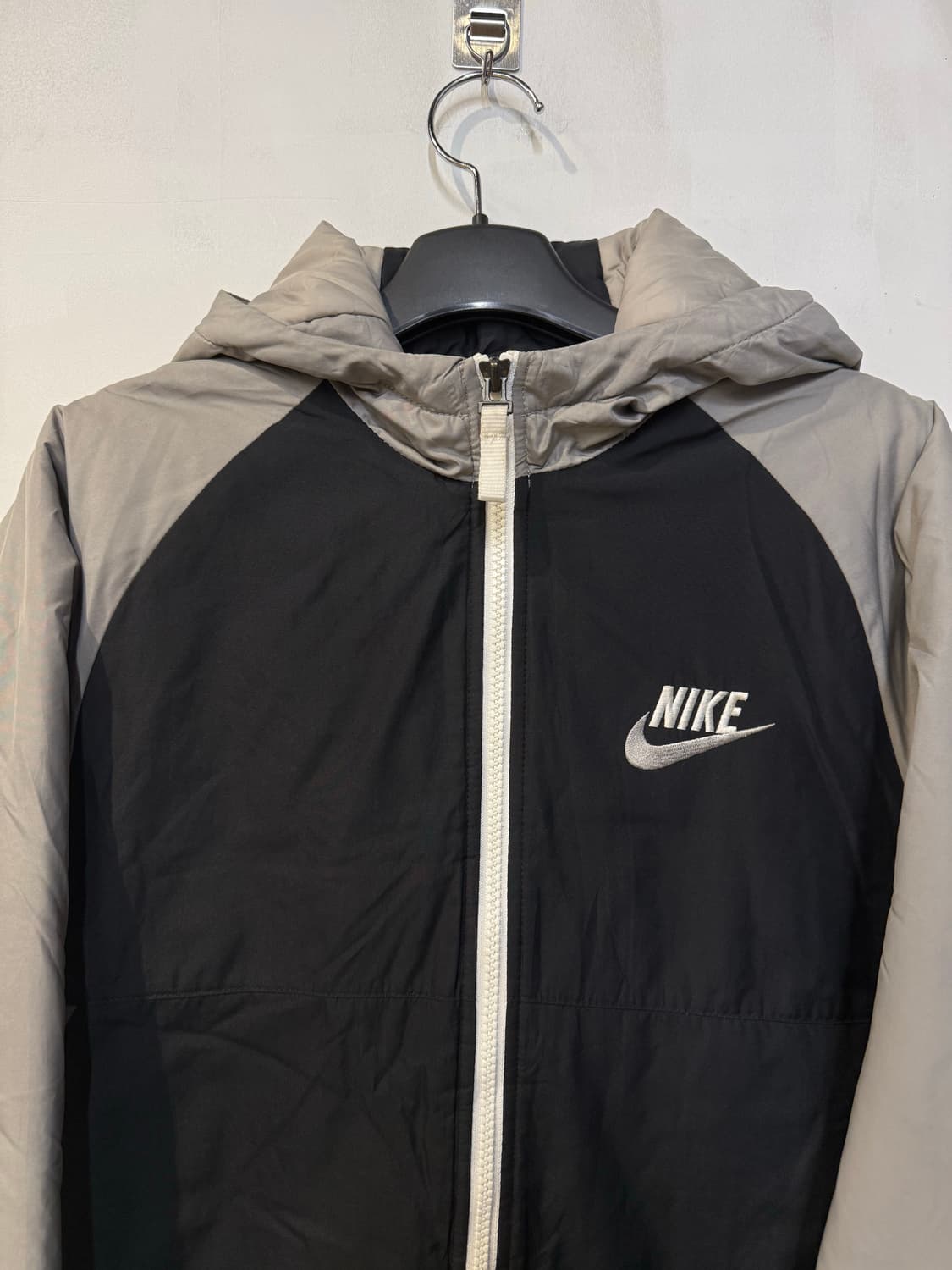 나이키 블랙 패딩자켓 상품이미지2