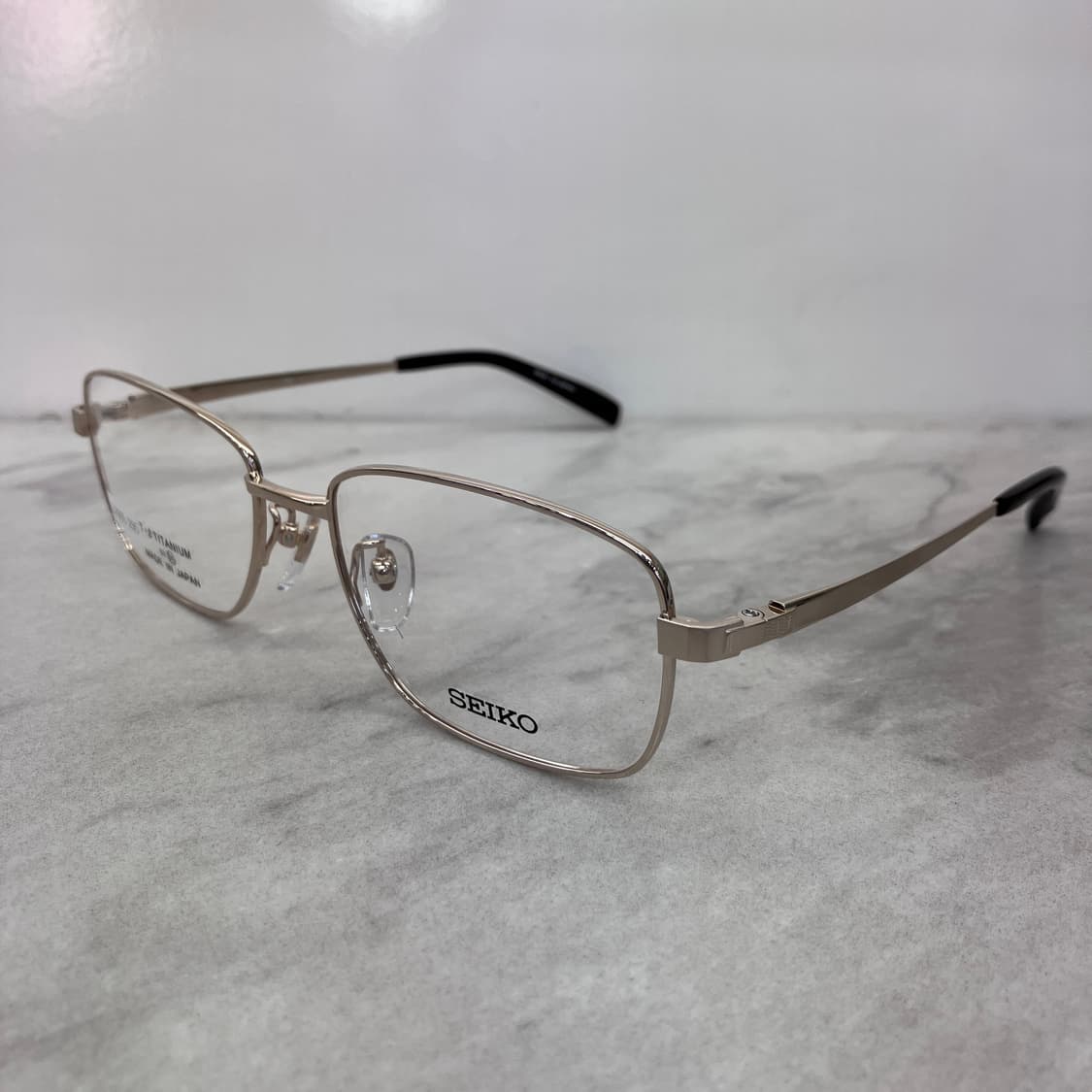 C85 세이코 SEIKO 빈티지 골드 스퀘어 B-Titan 메탈테 안경 상품이미지7