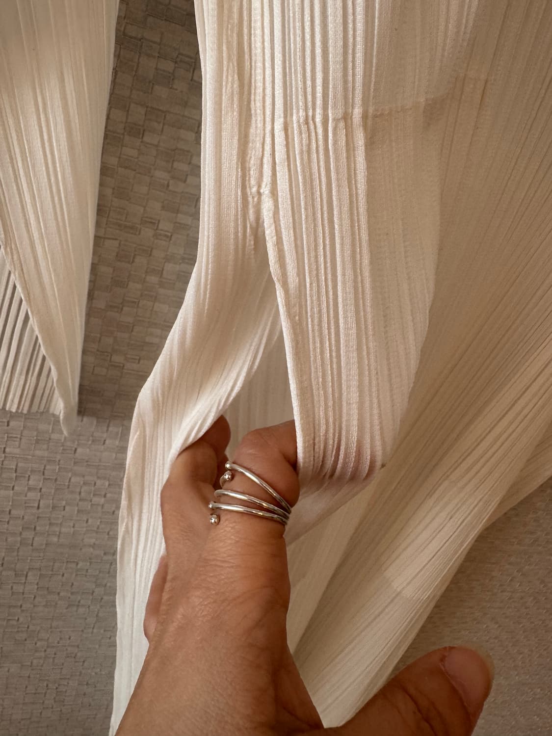 플리츠플리즈 2월 먼슬리 원피스 화이트 상품이미지5