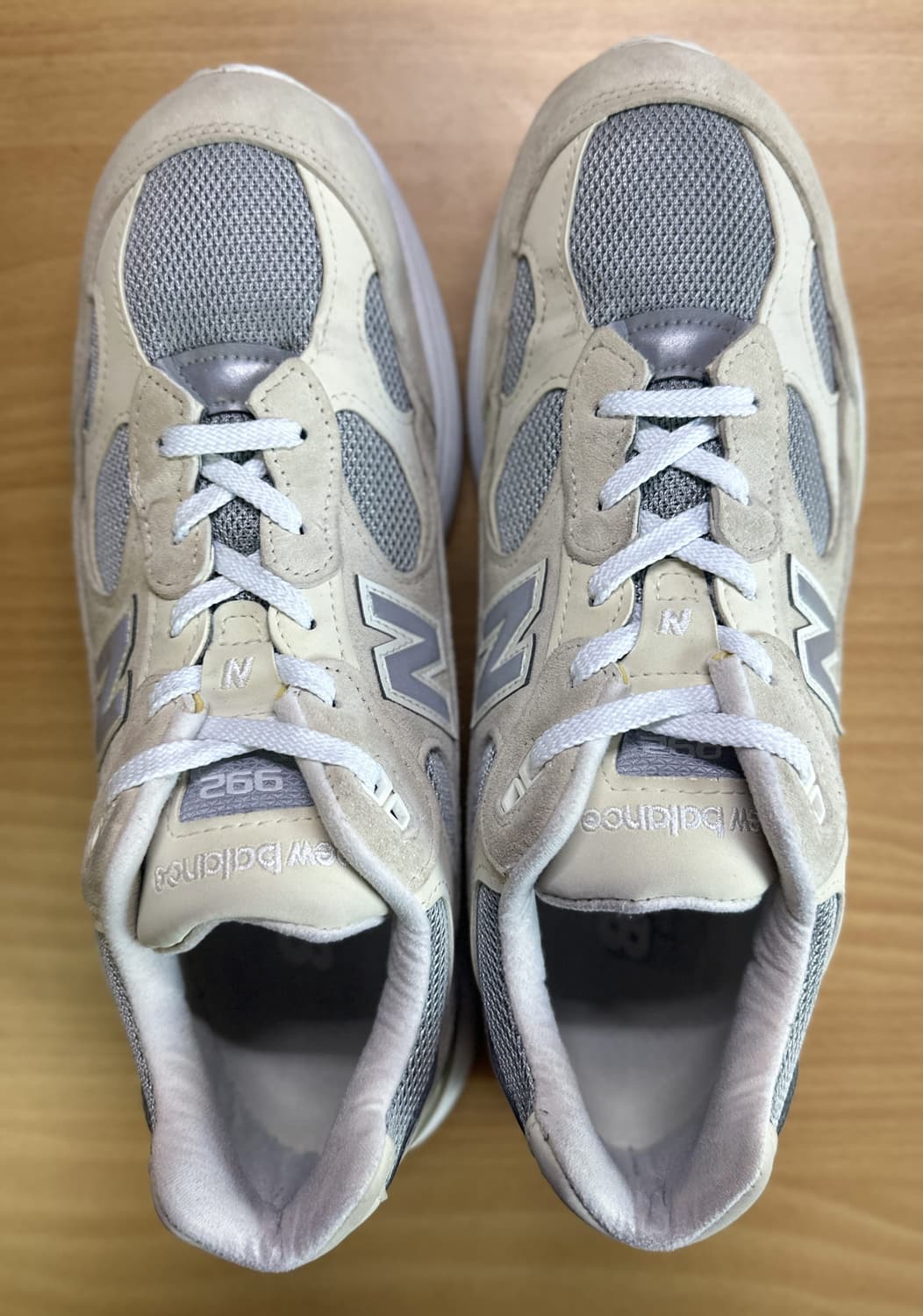 뉴발란스 992 메이드 인 USA 화이트 실버 (M992NC) - 275 상품이미지7