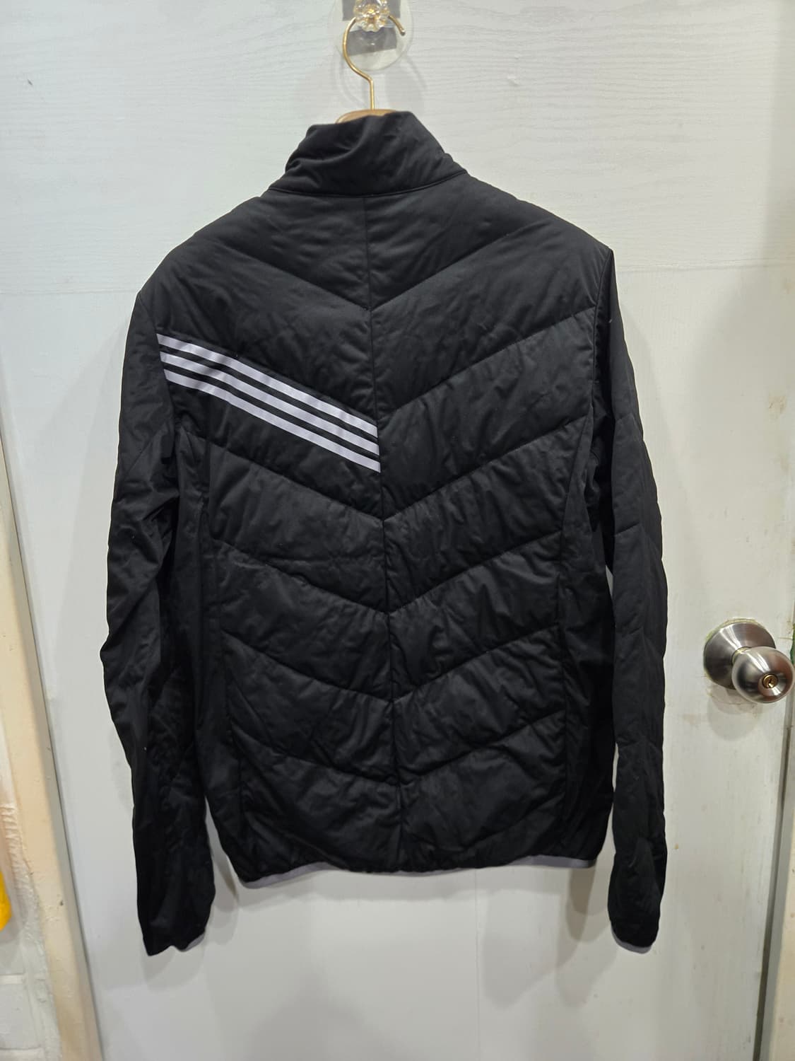 (100,L) adidas 앋디ㅏ스 다운 점퍼! 가볍게 나왔어요!~ 상품이미지3