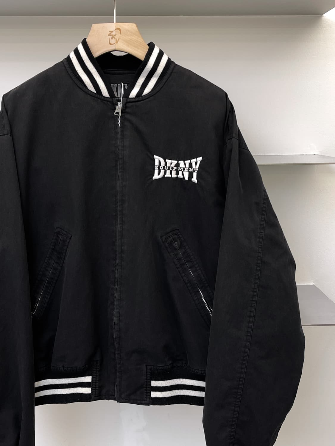Dkny 백 로고 쇼트 봄버 자켓 상품이미지6