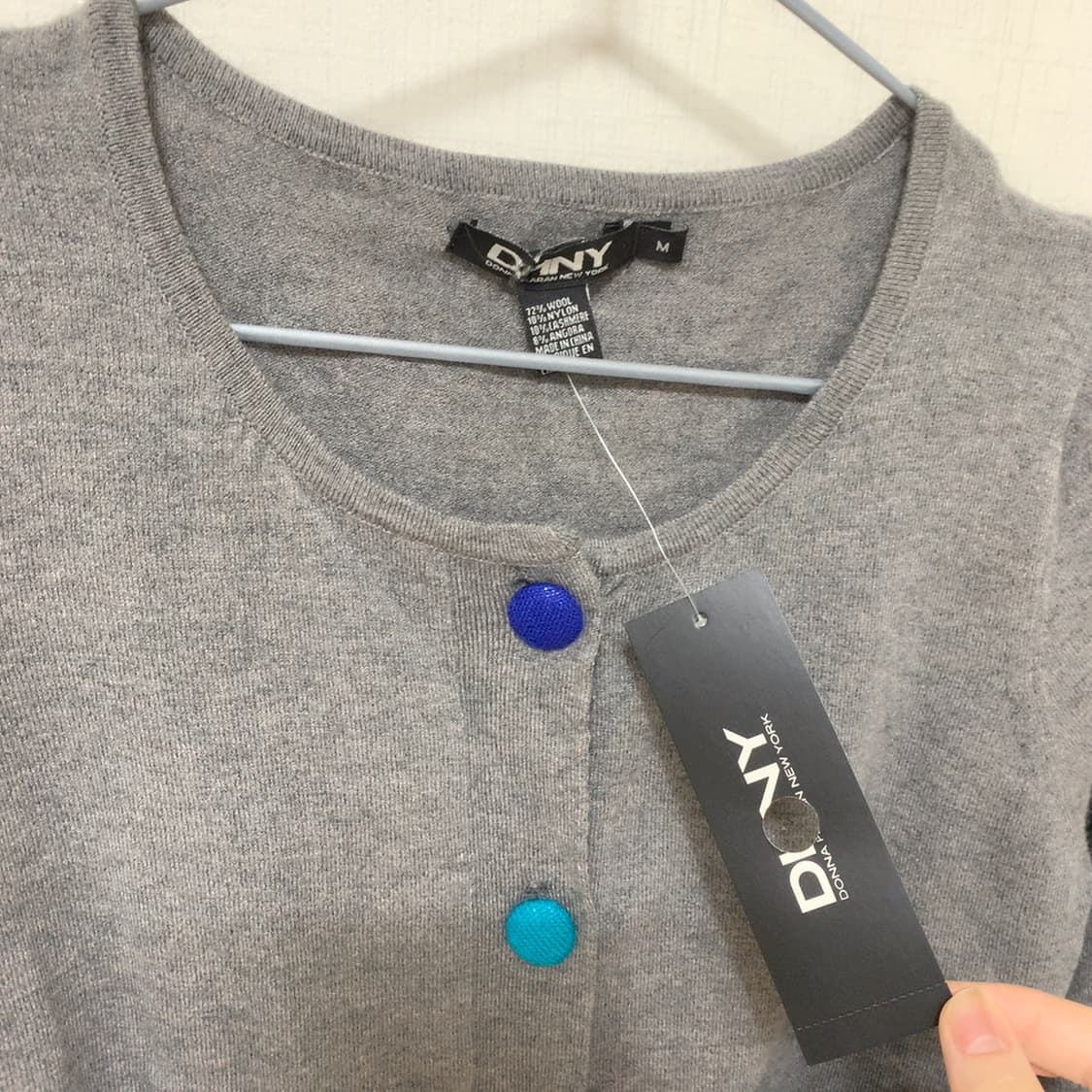 DKNY 새상품 도나카란 뉴욕 그레이 가디건 M 여성 컬러 버튼 니트 상품이미지2