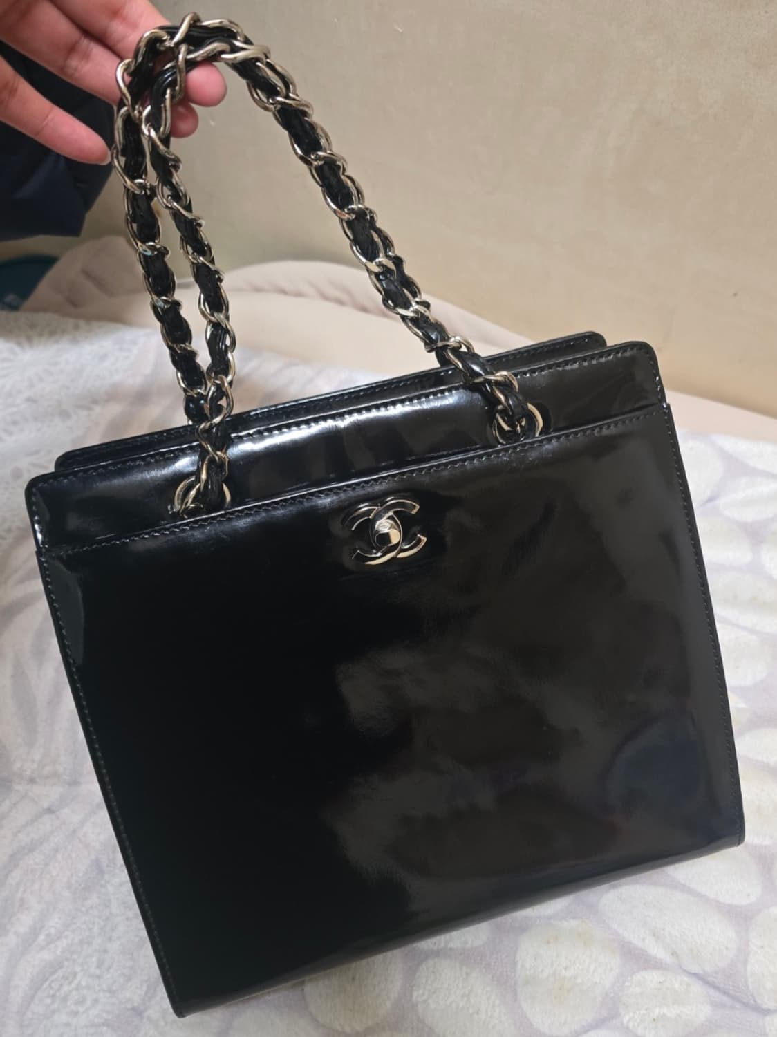 (정품) 샤넬 페이던트 토트백 상품이미지1