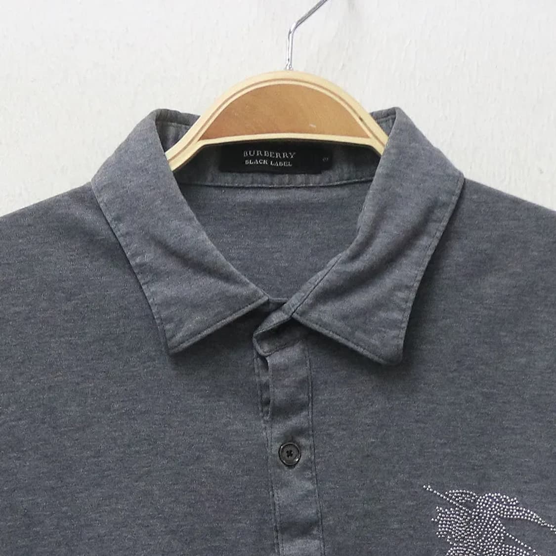 버버리 블랙 라벨 빅 로고 카라티셔츠 66109 상품이미지3