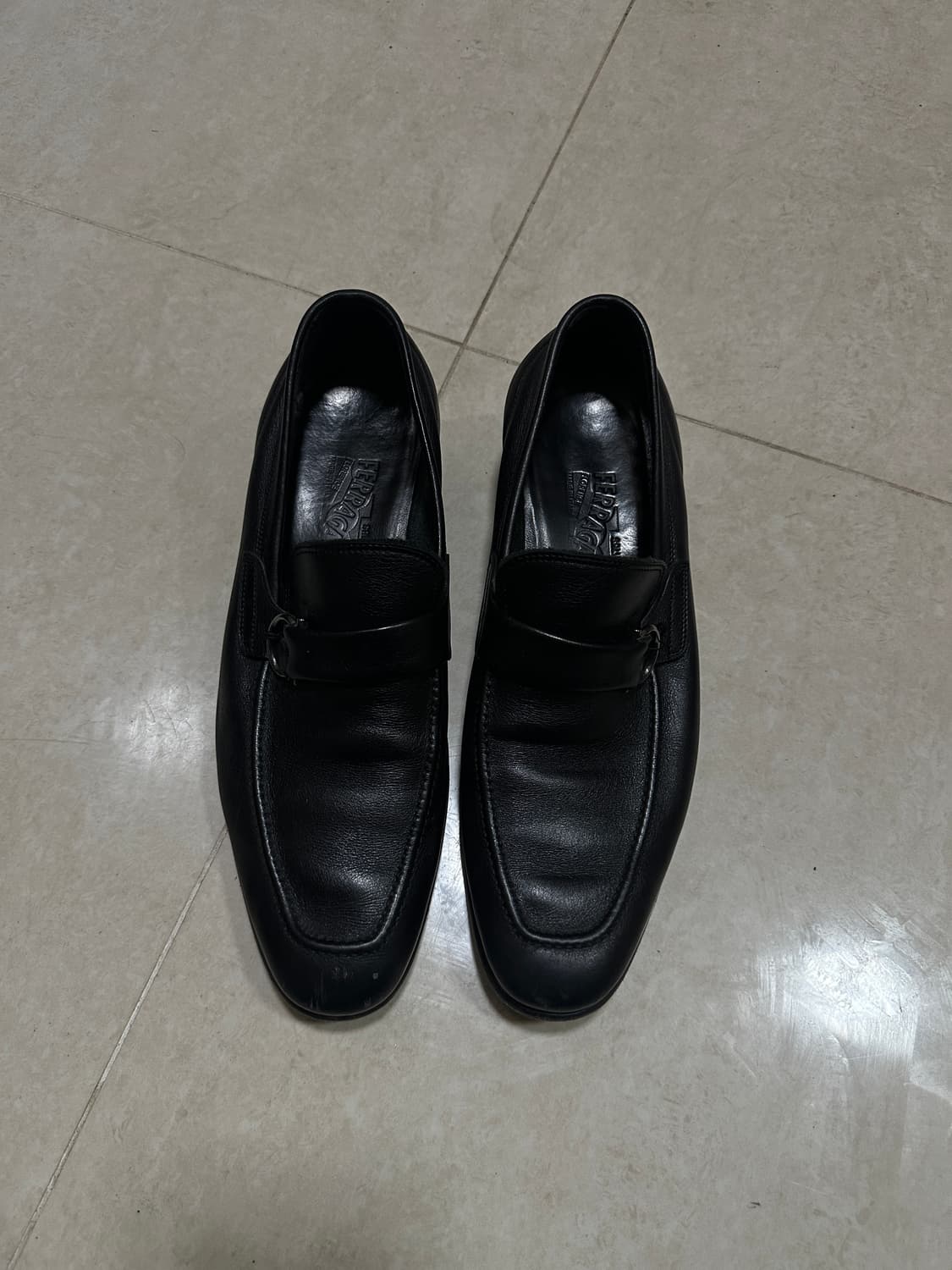 페라가모 플랫 버클 로퍼 상품이미지1