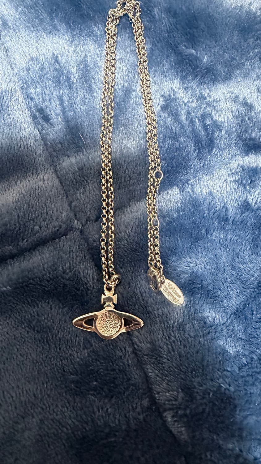 비비안 웨스트우드 미니 바스 릴리프 펜던트 실버 상품이미지2