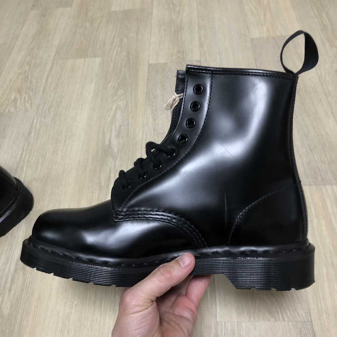 (250) 새상품 닥터마틴 Dr.martens 1460 8홀 모노부츠 상품이미지8