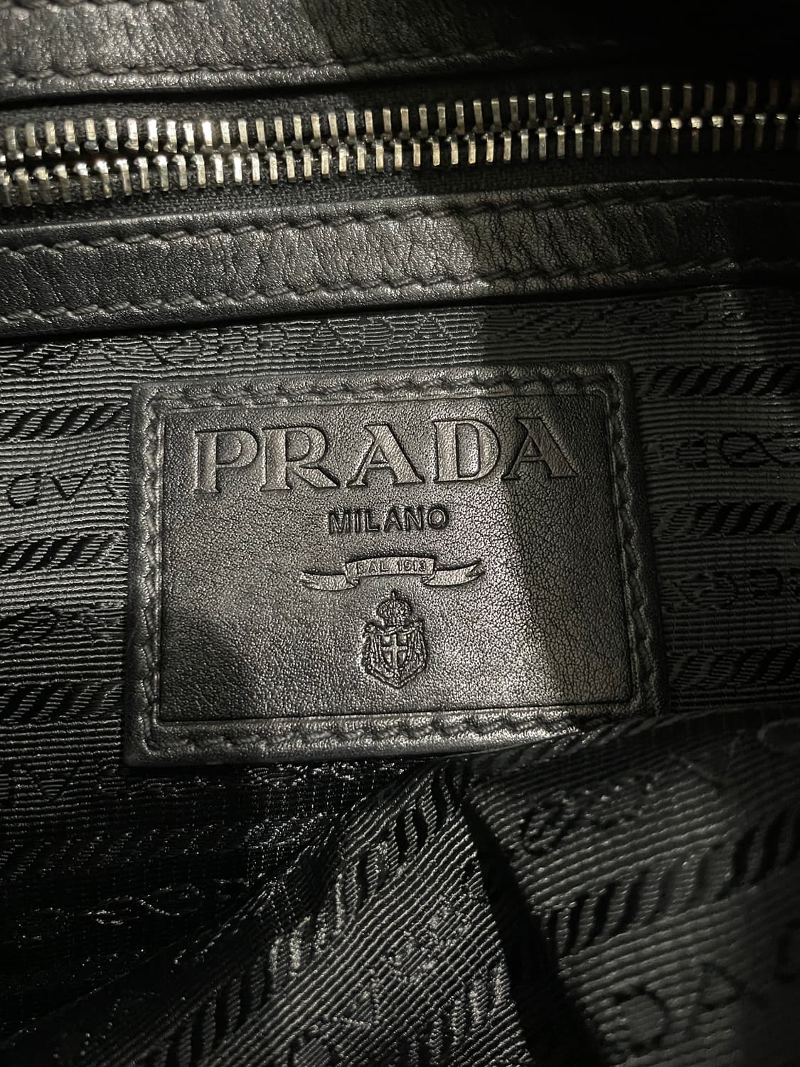 프라다 빈티지 소프트 송아지 가죽 크로스백 정품 상품이미지6