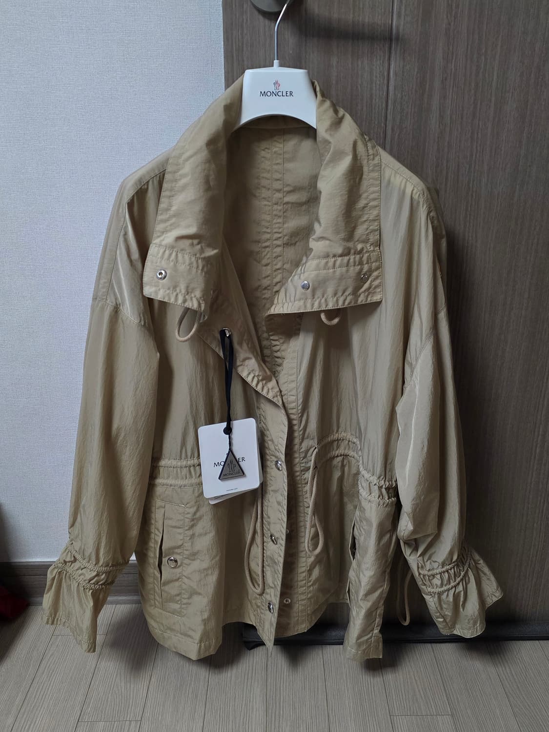 몽클레어 DEEL 딜 나일론 바람막이 자켓 새상품 상품이미지2