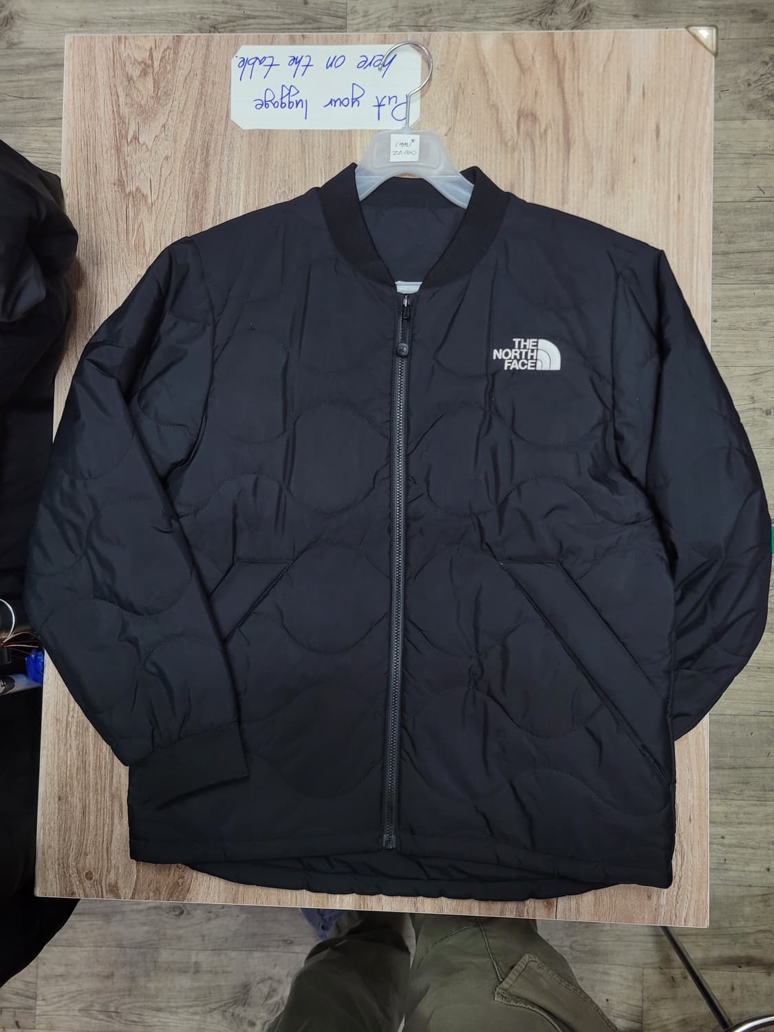 노스페이스 양면 블랙 퀄딩 경량 패딩 상품이미지1