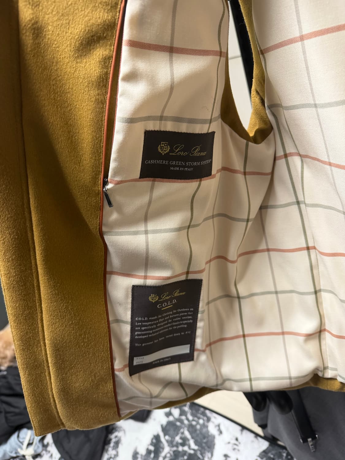 로로피아나 캐시미어 다운 베스트 (M)  상품이미지2