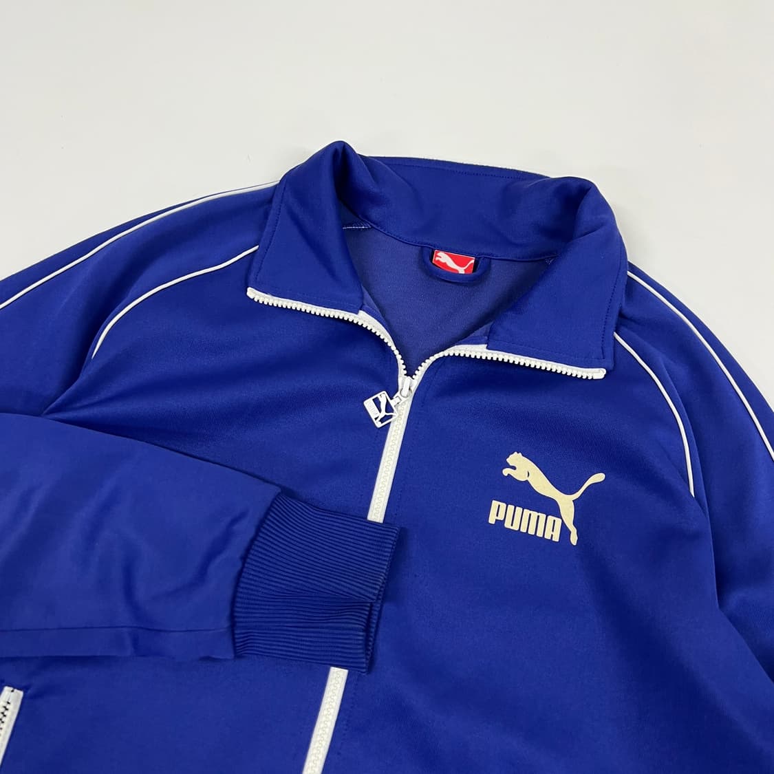 퓨마 맨투맨 집업 상품이미지2