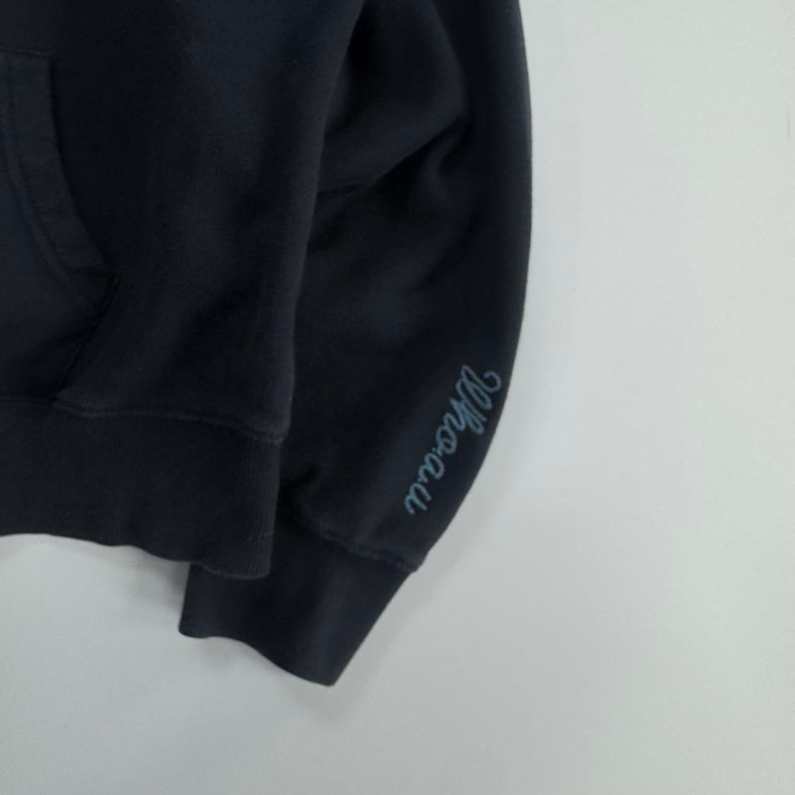 Who A U 후아유 레터링 로고 네이비 크롭 후드집업 상품이미지5