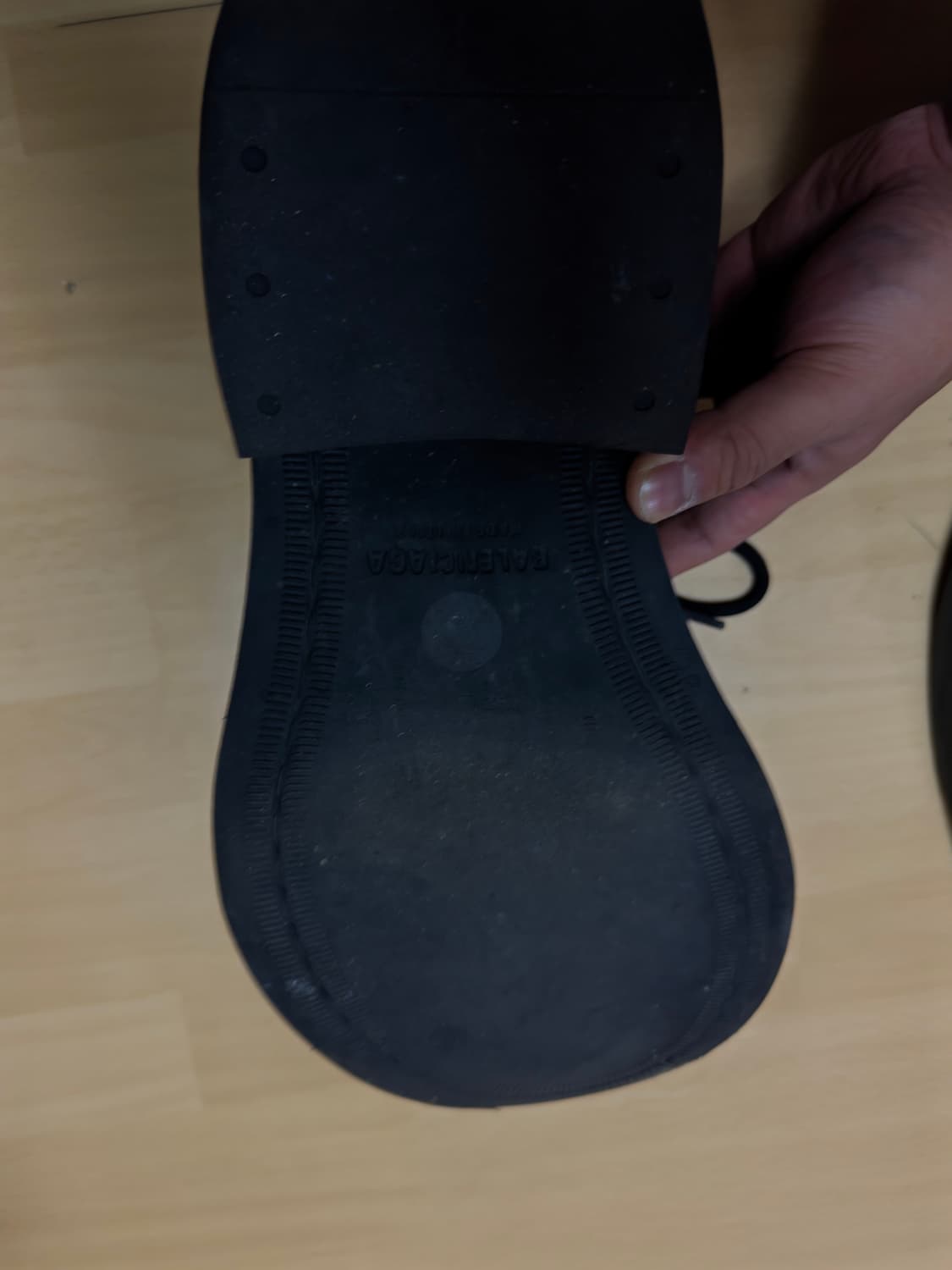 발렌시아가 스테로이드 더비 42 팝니다 상품이미지1