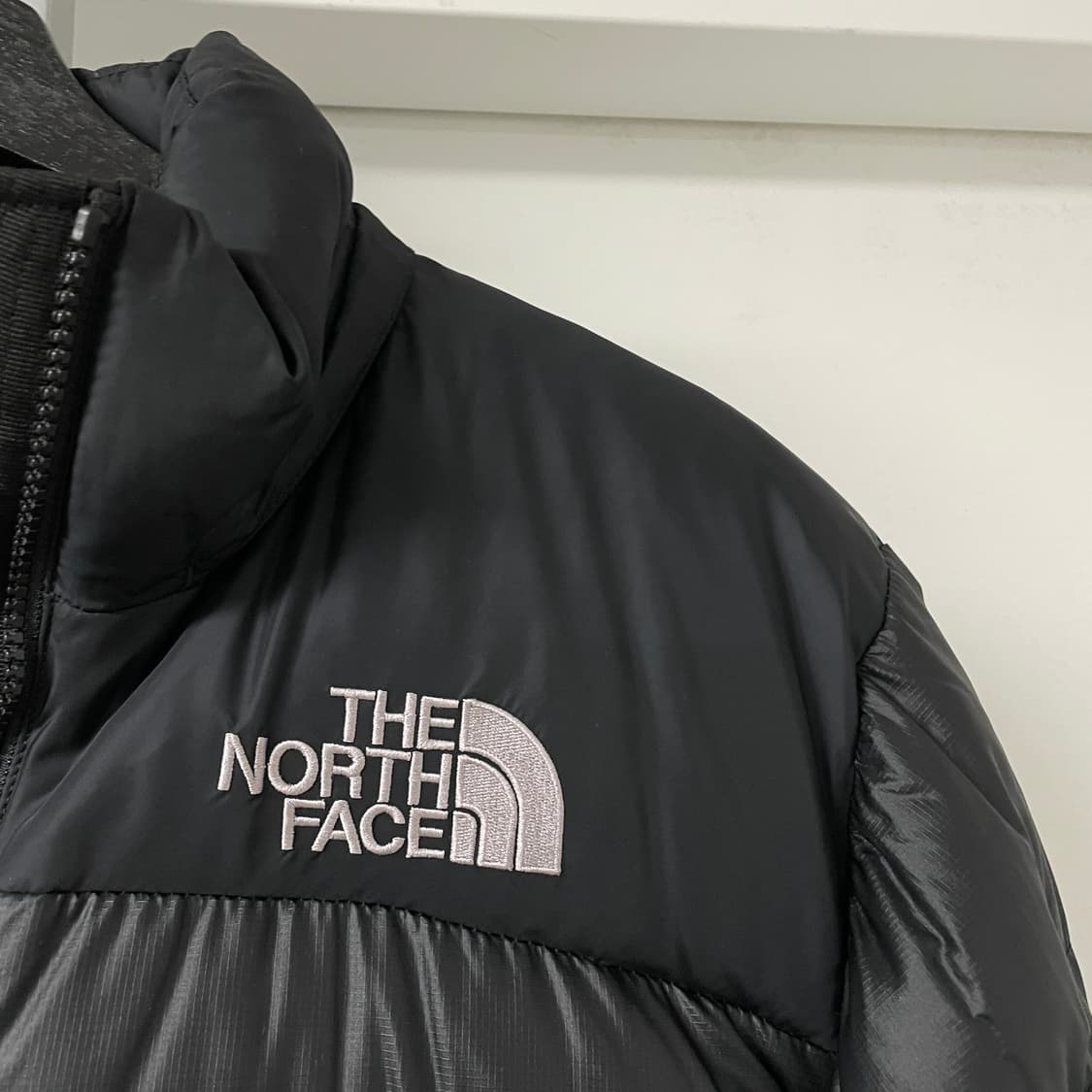노스페이스 700 블랙 패딩 90 상품이미지4