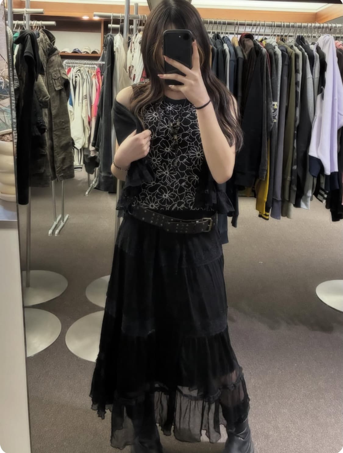 Chic Midnight Floral ✨🌑 상품이미지1