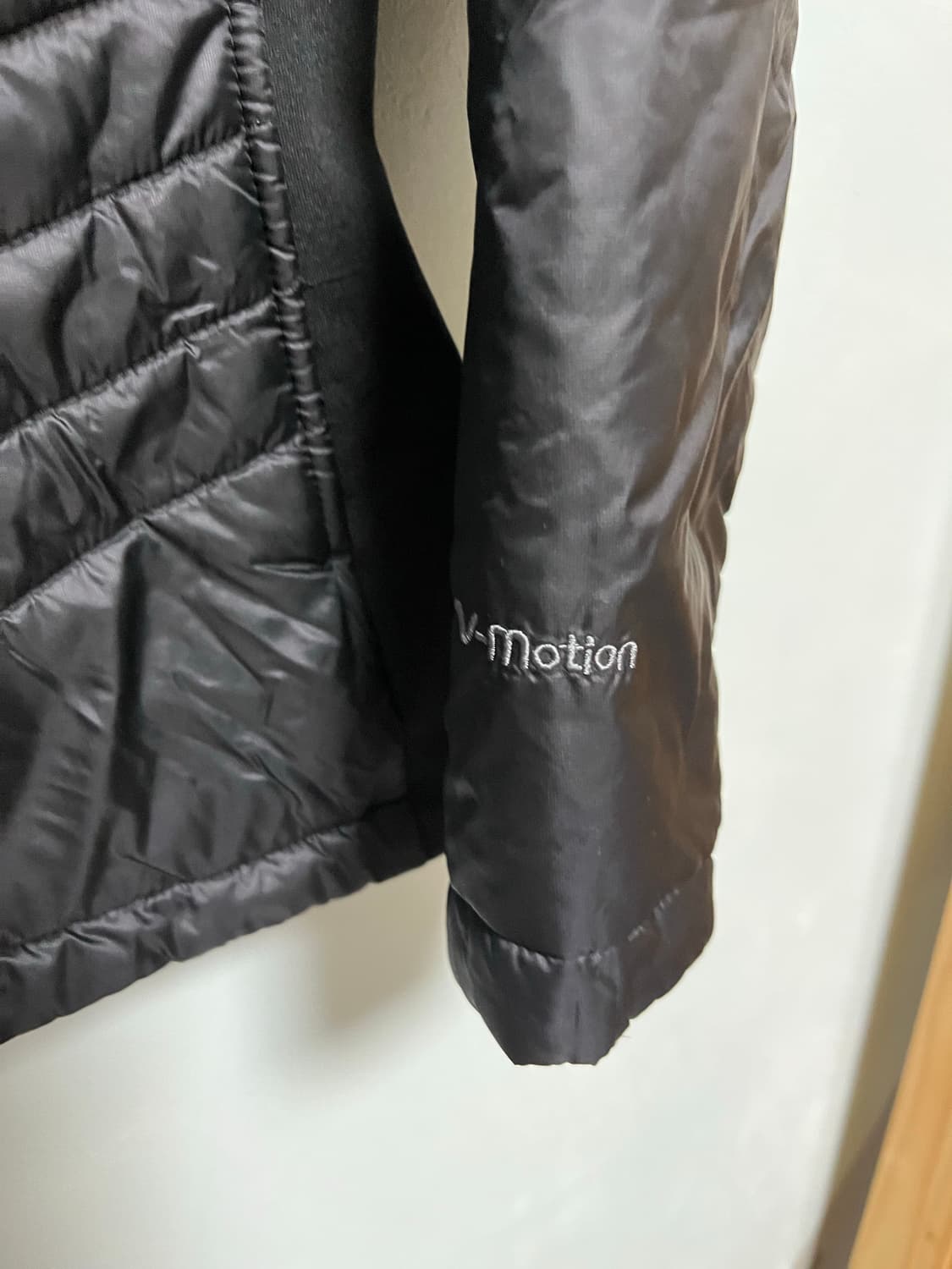 노스페이스 화이트 라벨 여성 경량 패딩 블랙 상품이미지3