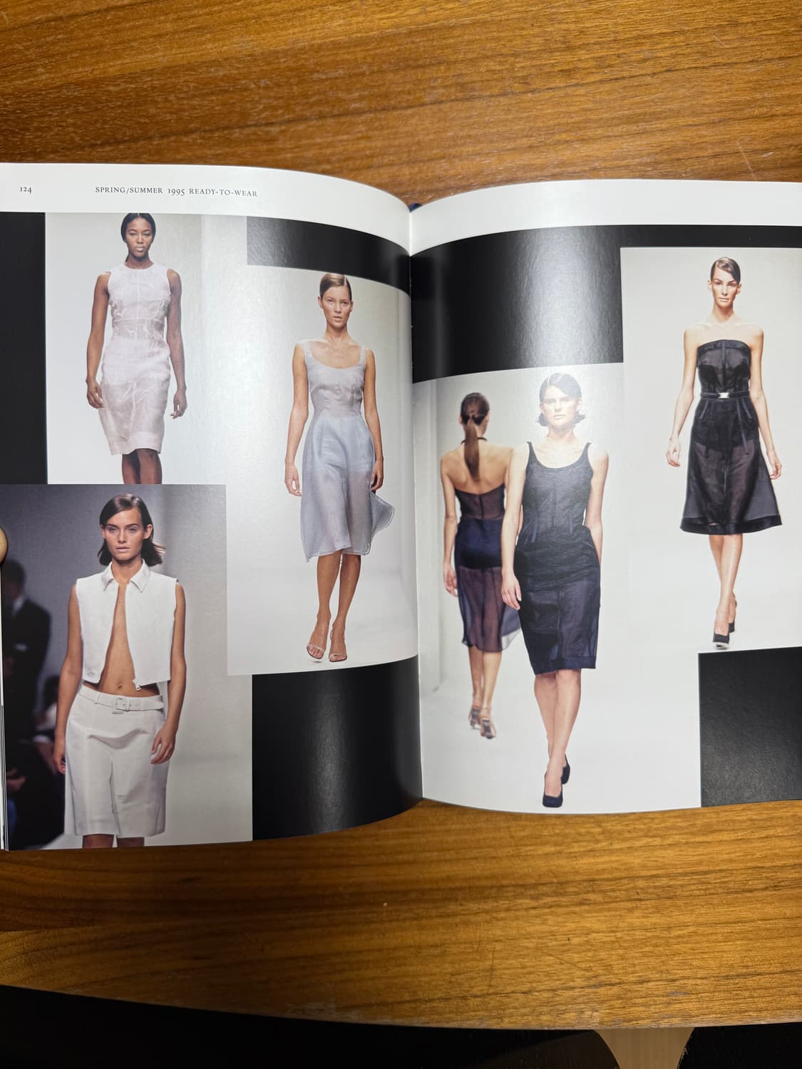 Prada Catwalk: The Complete Collections 상품이미지5