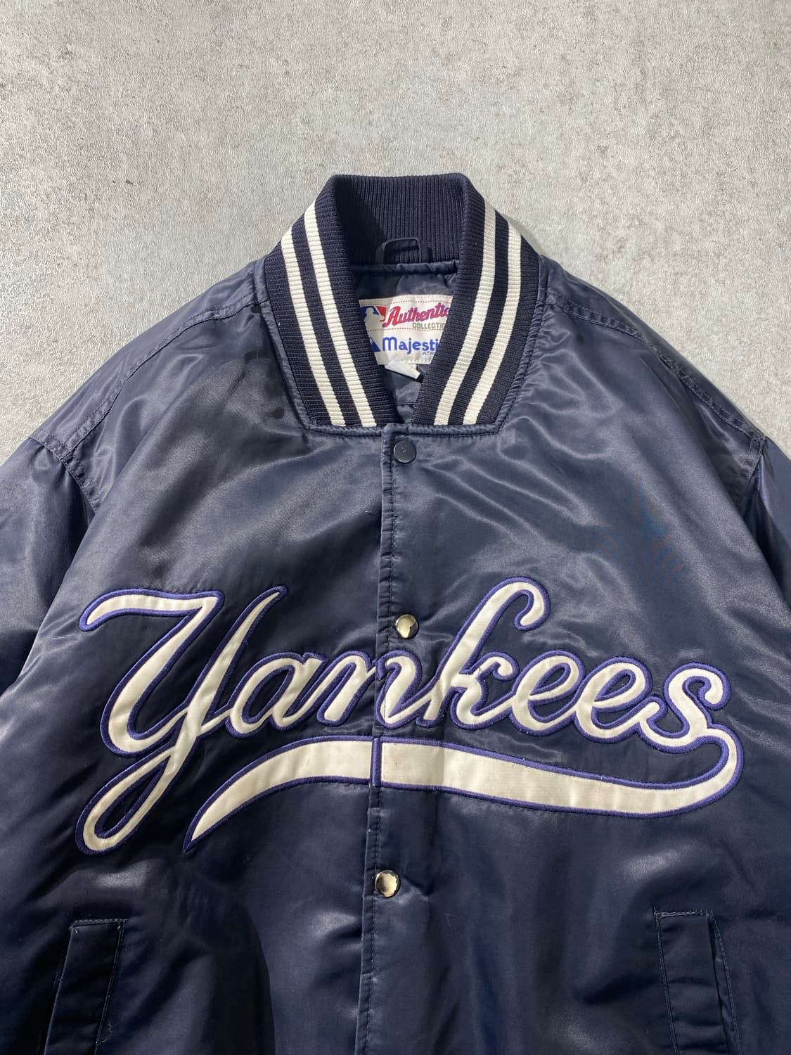 [L] 90s Majestic 마제스틱 뉴욕 양키스 나일론 바시티자켓 상품이미지2