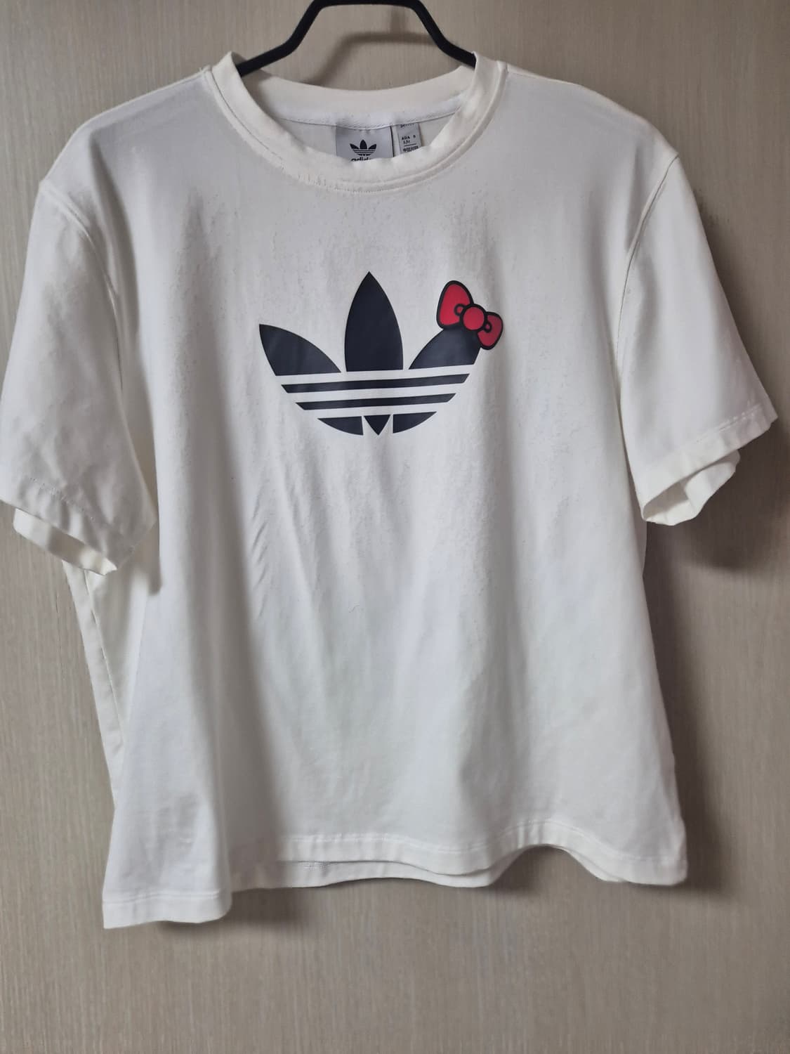 (24년) 헬로키티 아디다스 크롭 반팔티 M  산리오 상품이미지1