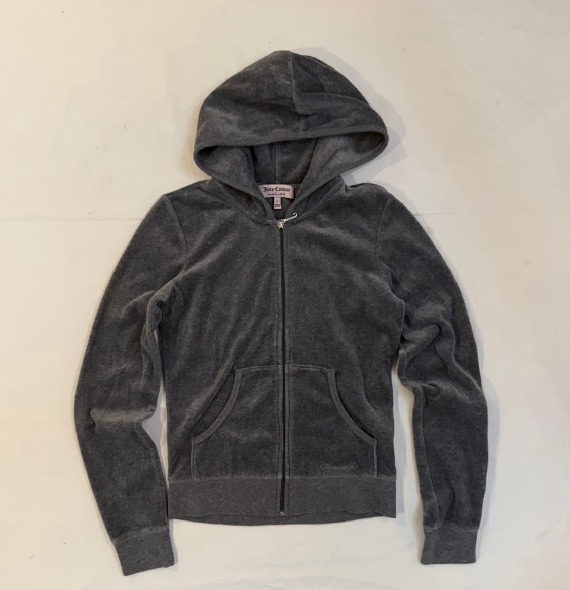 쥬시꾸뛰르 딱붙핏 벨벳 후드집업 그레이 상품이미지3
