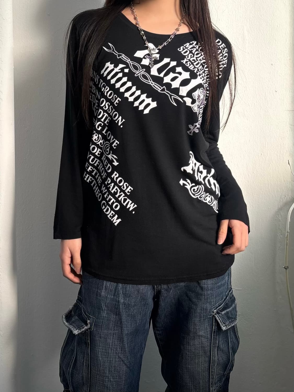 Vintage Black Graphic Long Sleeve 상품이미지1