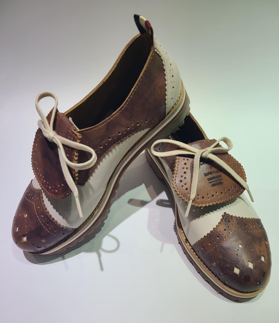 플립패턴 윙팁 구두 상품이미지2