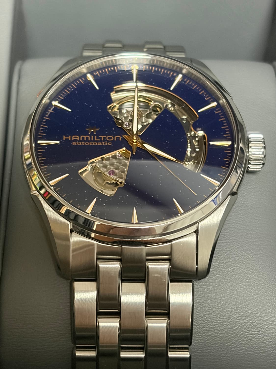 해밀턴 재즈마스터 오픈하트 미드나잇 블루 42mm 상품이미지3